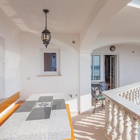 Nice Apartment In Crikvenica With Kitchen מראה חיצוני תמונה